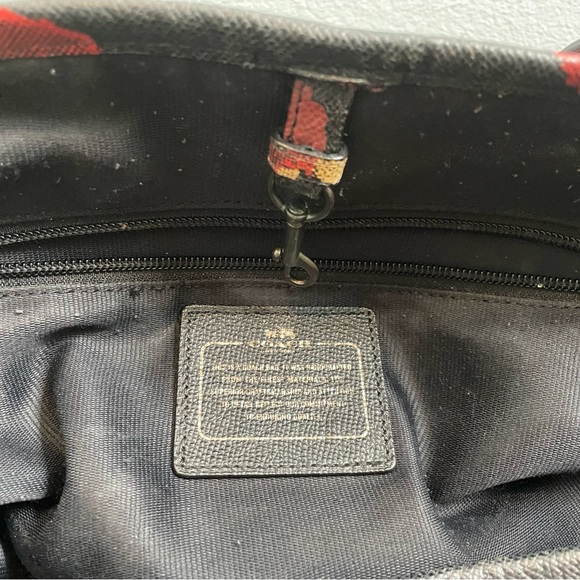 Large Coach tan and red floral print Tote with matching stole - Picture 6 of 11